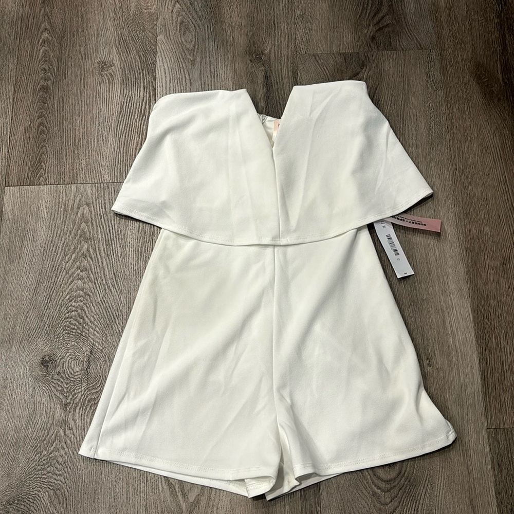 Sunset +Spring Strapless Popover Romper in white